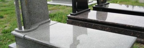 Одинарні пам'ятники із граніту сірого