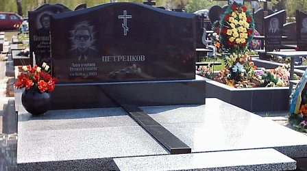 Подвійні пам’ятники з граніту