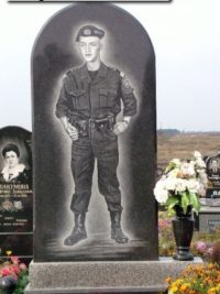 Одинарний пам'ятник з граніту ОМ-036