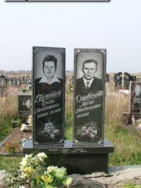 Подвійний пам'ятник з граніту ДМ-092
