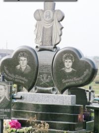 Подвійний пам'ятник з граніту ДМ-083