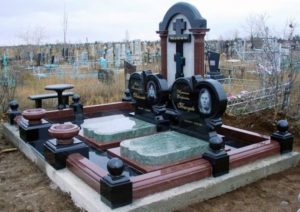 гранітний пам'ятник