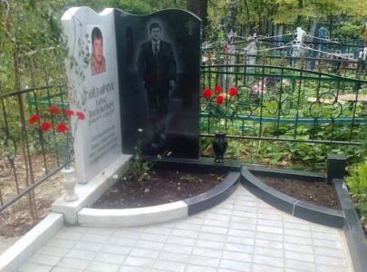 Пам’ятники на могили з граніту в Києві