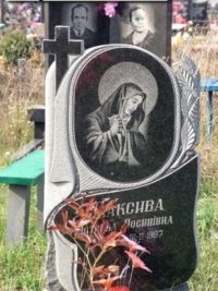 Одинарные памятники из гранита ОМ-418