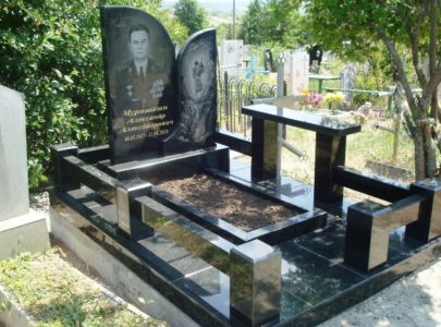 Памятник в Киеве?