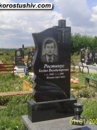 Одинарный памятник с гранита ОМ-304