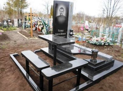 Пам’ятники Коростишів у виробника