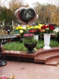 эксклюзивные памятники надгробия