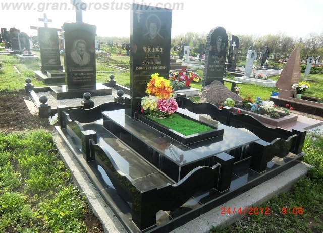 памятники из гранита Киев заказать