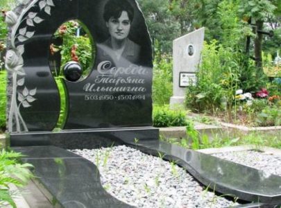 Где можно заказать памятник на могилу?