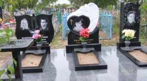 заказать памятник на могилу в Киевской области цены
