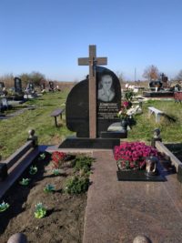 Одинарный памятник с гранита ОМ-403