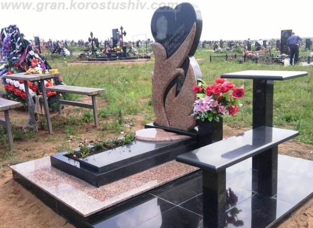 купить памятники Киев