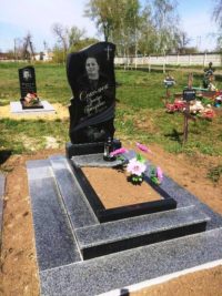 Одинарный памятник с гранита ОМ-425