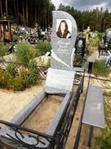 памятники с цветной фотографией на кладбище Коростышев киев Украина фото цена gfvznybrb c wdtnyjq ajnjuhfabtq yf rkfl,bot