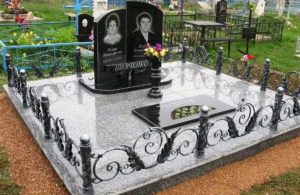 цветные памятники Киев Коростышев киев Украина фото цена wdtnyst gfvznybrb rbtd