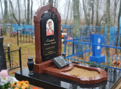 Пам’ятники кольорові