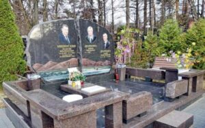 пам'ятник на двох фотокераміка Коростишів київ Україна фото ціна gfvznybr yf ldj[ ajnjrthfvsrf