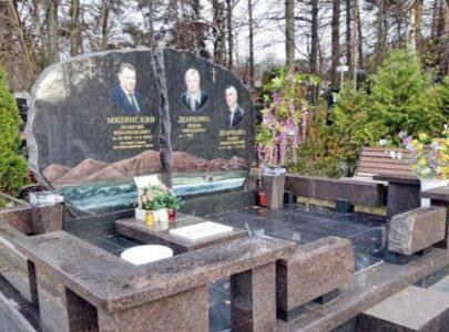 Пам’ятник на двох фотокераміка