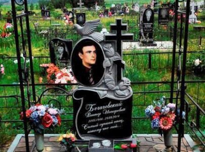 Пам’ятники 3д кольорові зразки фото