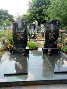 замовити меморіальний комплекс на кладовищі Коростишів київ Україна фото ціна