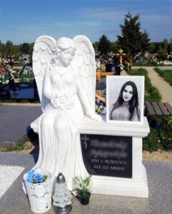 пам ятники дитячі з ангелами граніт під ключ Коростишів