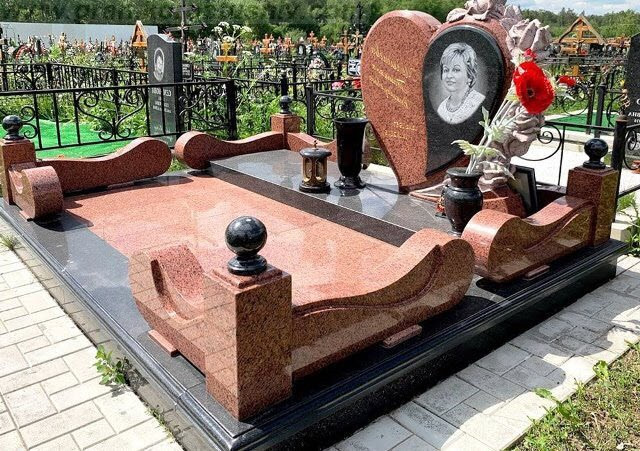 виготовлення ексклюзивних пам ятників Коростишів київ Україна фото ціна