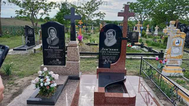 пам'ятник під ключ Київ Коростишів київ Україна фото ціна