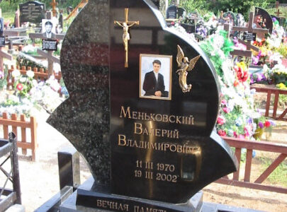 Пам’ятники у Києві фото ціна під ключ