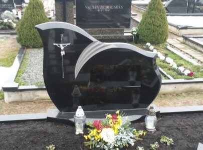 Де замовити недорогий пам’ятник на могилу