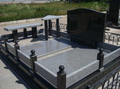 Де замовити пам’ятник