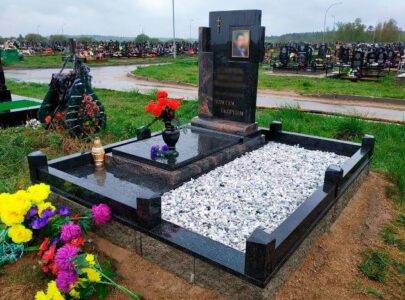 Де замовити пам’ятник на могилу
