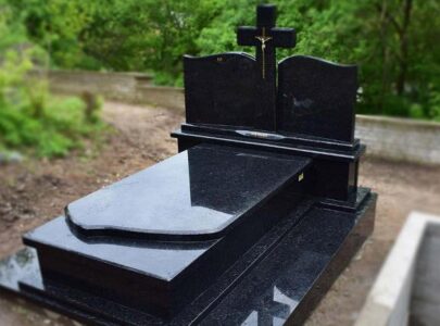 Купити пам’ятник у Києві 2023 року