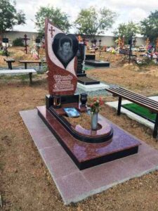 замовити пам'ятник на могилу у м Києві Коростишів