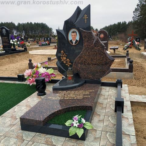 памятники Київ граніт під ключ Коростишів Україна фото ціна