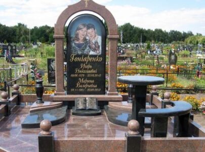 Пам ятник на могилу ціна
