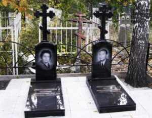 пам ятник хрест під ключ граніт Коростишів київ Україна фото ціна