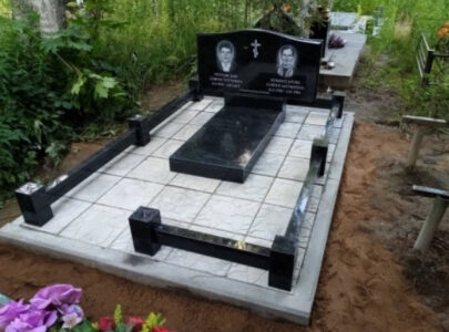 Подвійний памятники з граніту подвійні