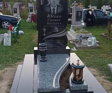 Одинарні пам ятники