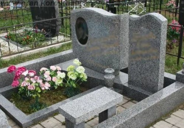ексклюзивні пам ятників з цінами під ключ граніт Коростишів київ Україна фото