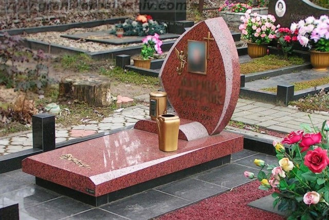 пам ятники Київ каталог під ключ граніт Коростишів Україна фото ціна
