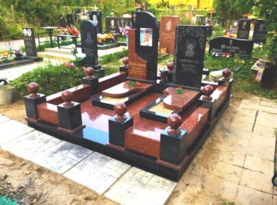 Пам ятники Київська обл