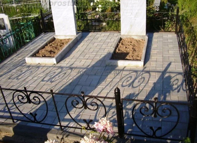 купити памятник з граніту під ключ граніт Коростишів київ Україна фото ціна