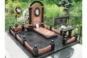 одинарні пам ятники з граніту під ключ граніт Коростишів київ Україна фото ціна