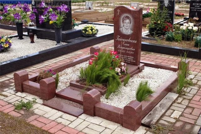 памятники памятники купити під ключ граніт Коростишів київ Україна фото ціна