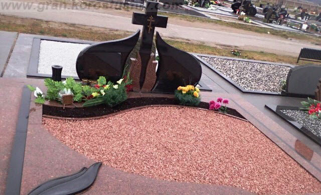сучасні надгробні пам ятники під ключ граніт Коростишів київ Україна фото ціна
