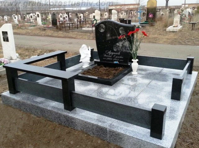 памятники Київська область ціни під ключ граніт Коростишів київ Україна фото