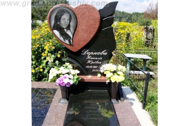 стела на пам ятник під ключ граніт Коростишів київ Україна фото ціна