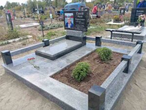 пам ятники з граніту подвійні під ключ граніт Коростишів київ Україна фото ціна