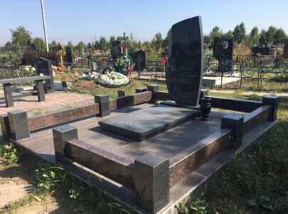 Памятники в Києві